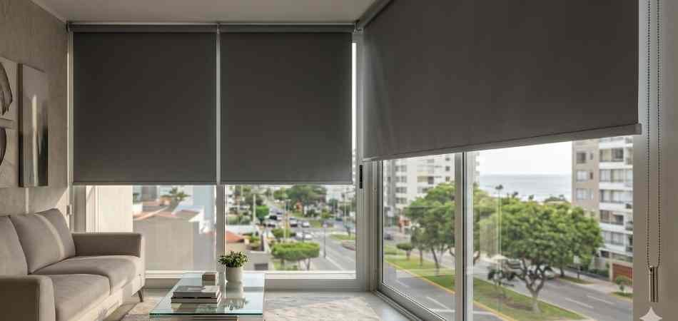 Por qué elegir cortinas blackout sobre medida para tus ambientes